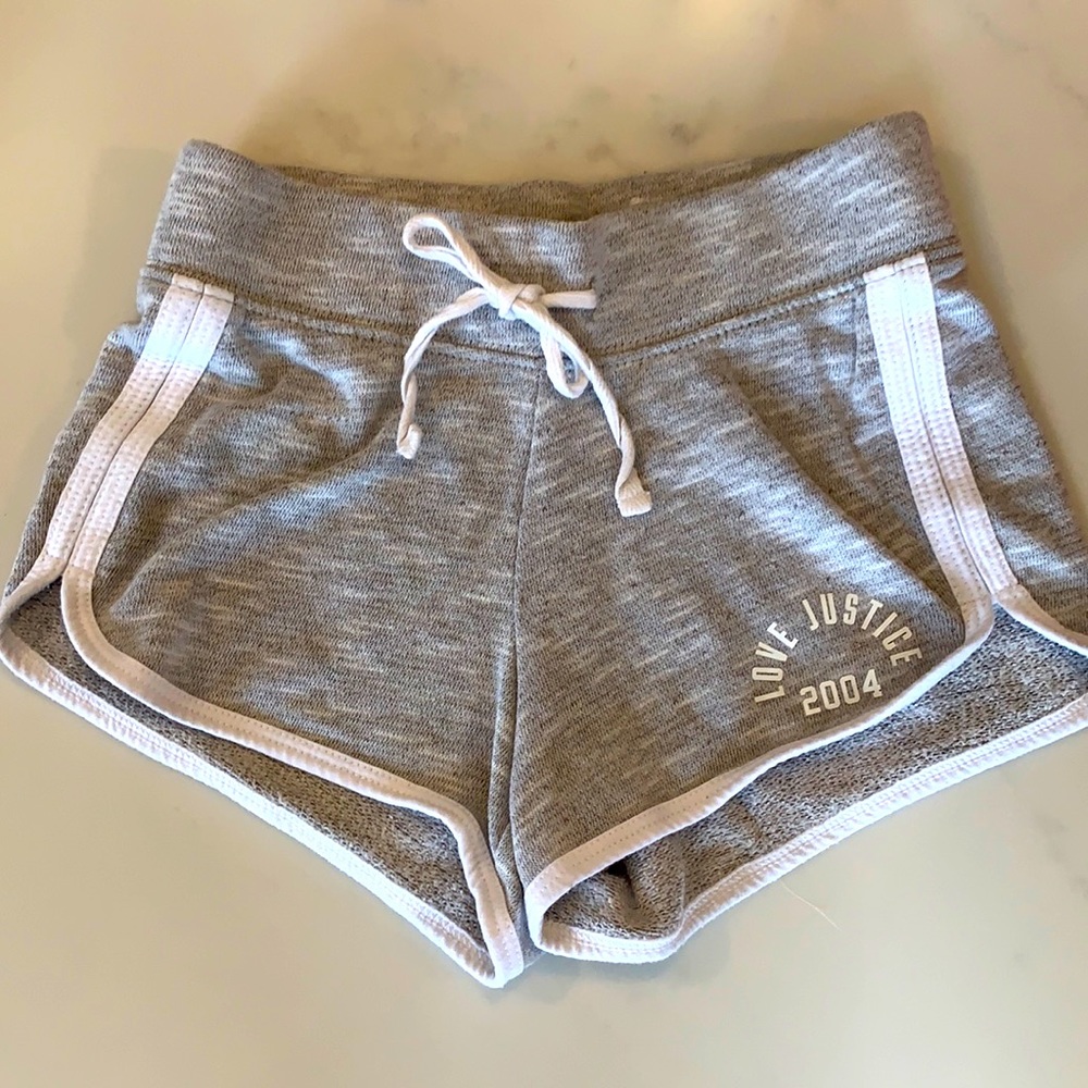 Justice shorts sz 6/7